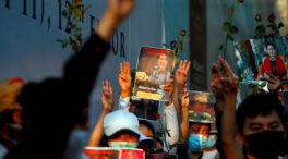 La junta militar de Myanmar impone la Ley Marcial