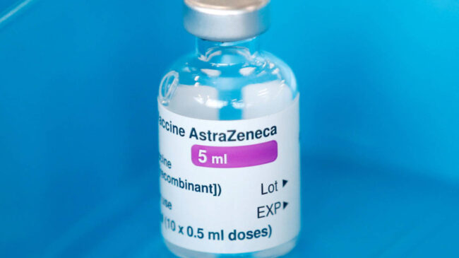 España pondrá las primeras dosis de AstraZeneca a sanitarios no de primera línea