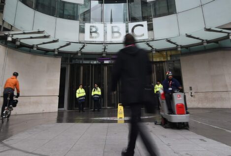 Un informe denuncia el «sesgo» de la BBC al informar sobre Israel: 1.500 infracciones