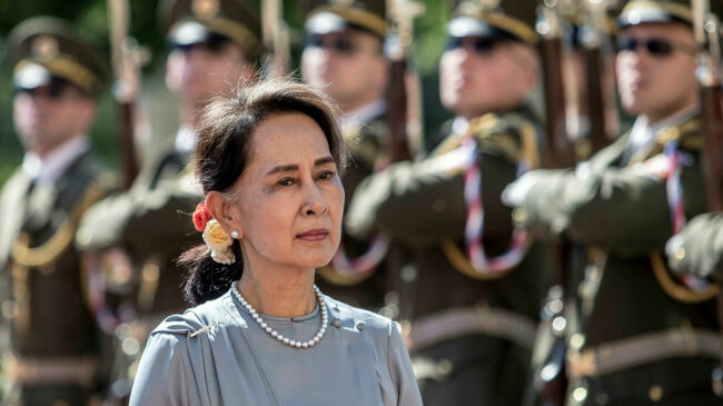 Myanmar aparta a la derrocada Suu Kyi de la acusación por genocidio en La Haya