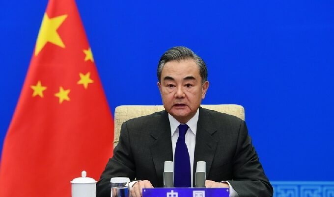 China insta a EE.UU. a eliminar aranceles y sanciones para mejorar la relación