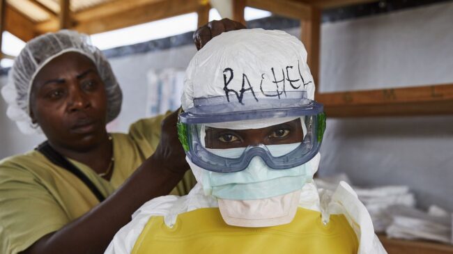 La OMS declara riesgo alto de epidemia de ébola en África Occidental