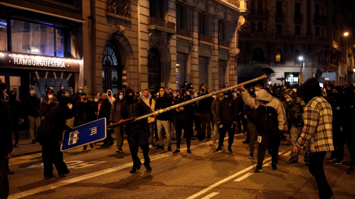 (VÍDEO) Una semana de disturbios en Barcelona por el rapero Pablo Hasél