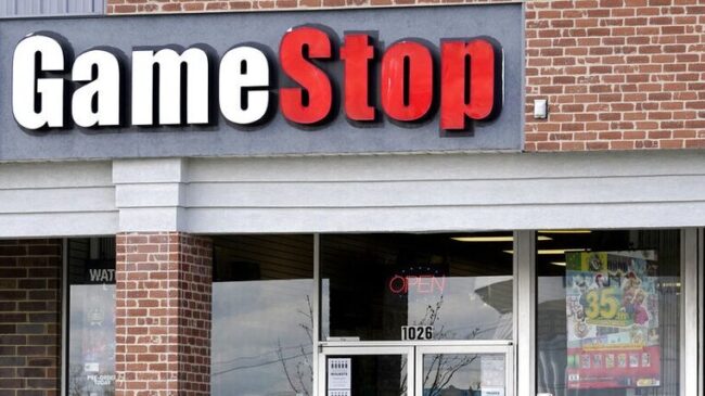 GameStop se desploma un 50%, con una caída acumulada del 65% en dos días