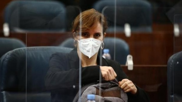 Mónica García, diputada de Más Madrid, debe devolver 13.000 euros que cobró de la Asamblea estando de baja
