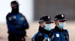 Interior anuncia que los agentes de Policía y de Guardia Civil se vacunarán tras los sanitarios