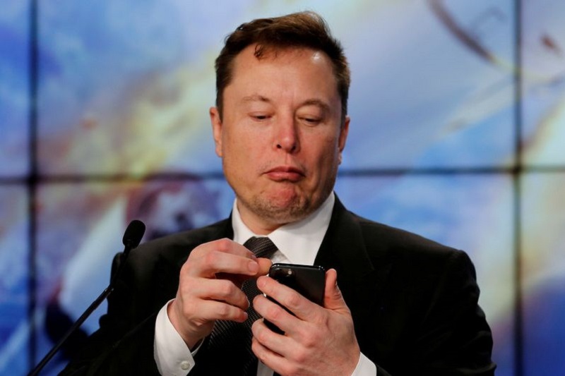 Elon Musk intensifica su batalla con Bezos: así responde al fallo de la demanda de Blue Origin a la NASA