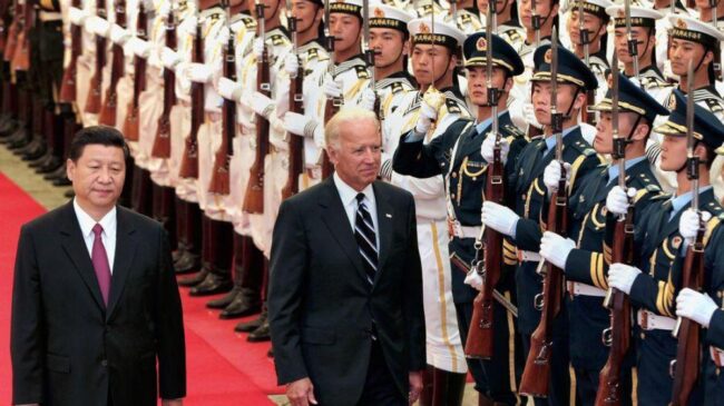 Biden recrimina a China sus ambiciones territoriales y Xi Jinping responde pidiendo "prudencia"