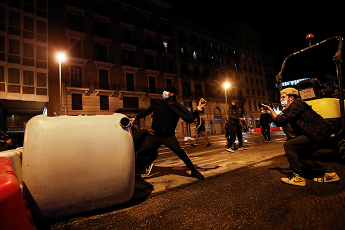 Los disturbios por el encarcelamiento de Hasél se trasladan al centro de Madrid 2