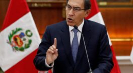 Un escándalo de casi 500 vacunaciones secretas en Perú salpica al expresidente y a dos ministras