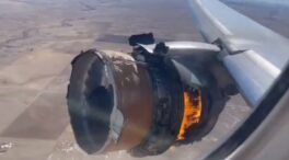 (VÍDEO) Un Boeing 777 se incendia y comienza a perder piezas en pleno vuelo