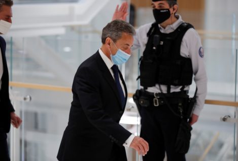 Nicolas Sarkozy, condenado a tres años por corrupción y tráfico de influencias