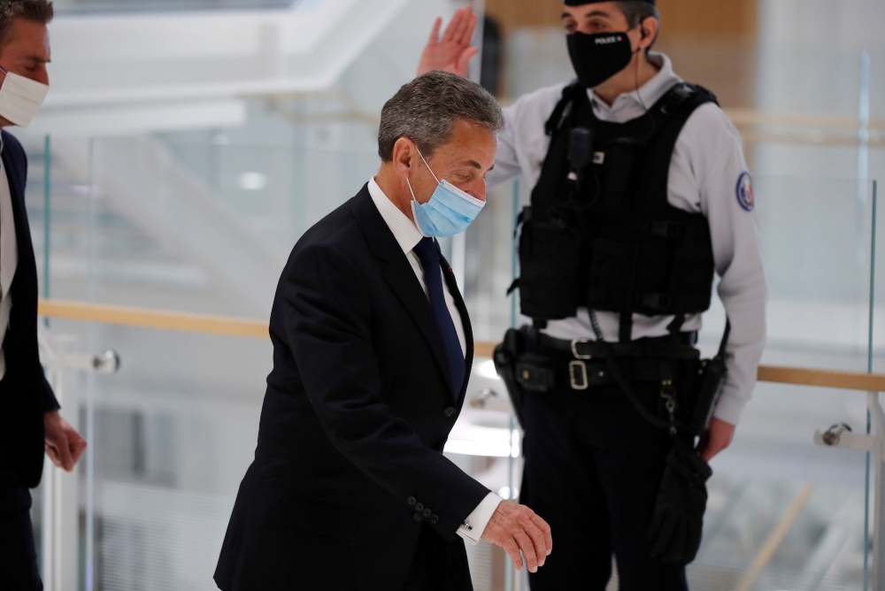 Nicolas Sarkozy, condenado a tres años por corrupción y tráfico de influencias