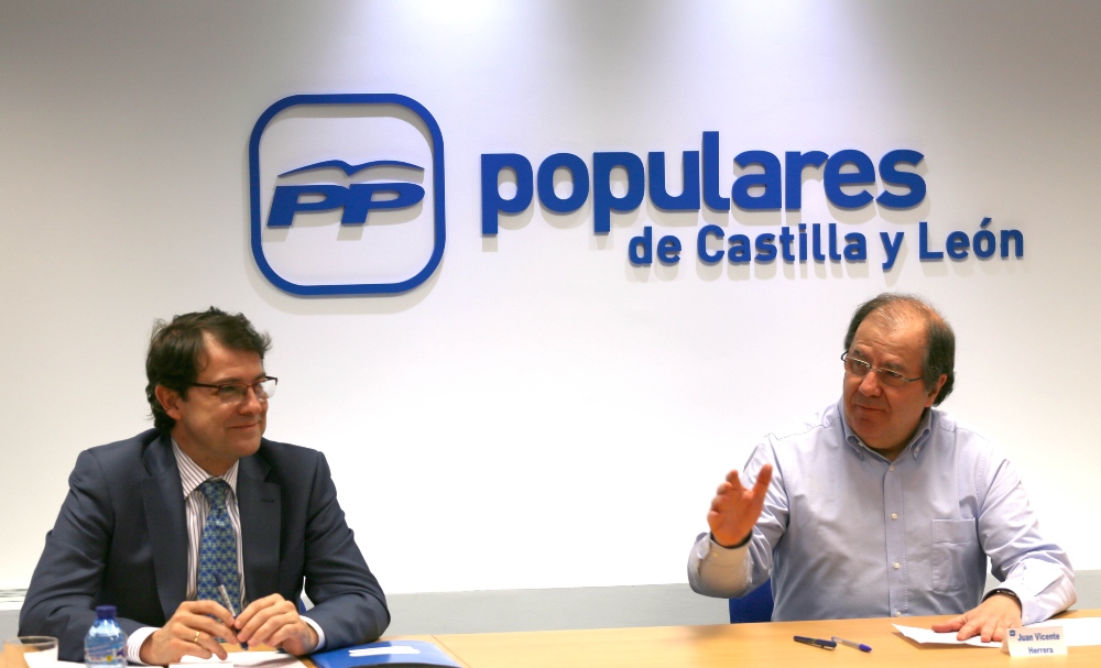 El PSOE de Castilla y León registra una moción de censura contra PP y Cs