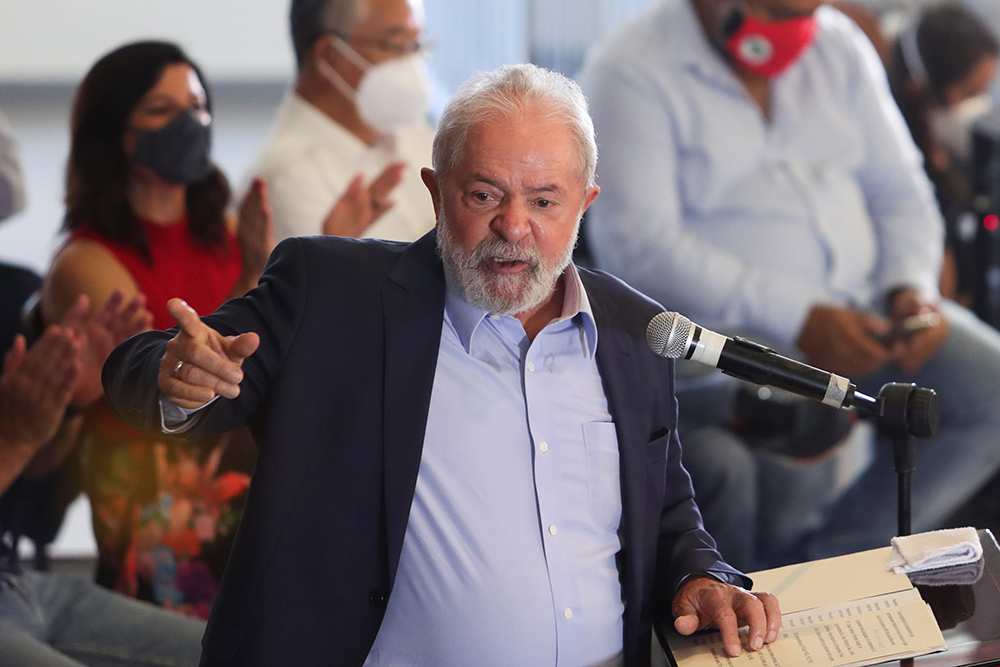 Lula reaparece y pide no acatar «ninguna decisión imbécil» de Bolsonaro sobre la pandemia