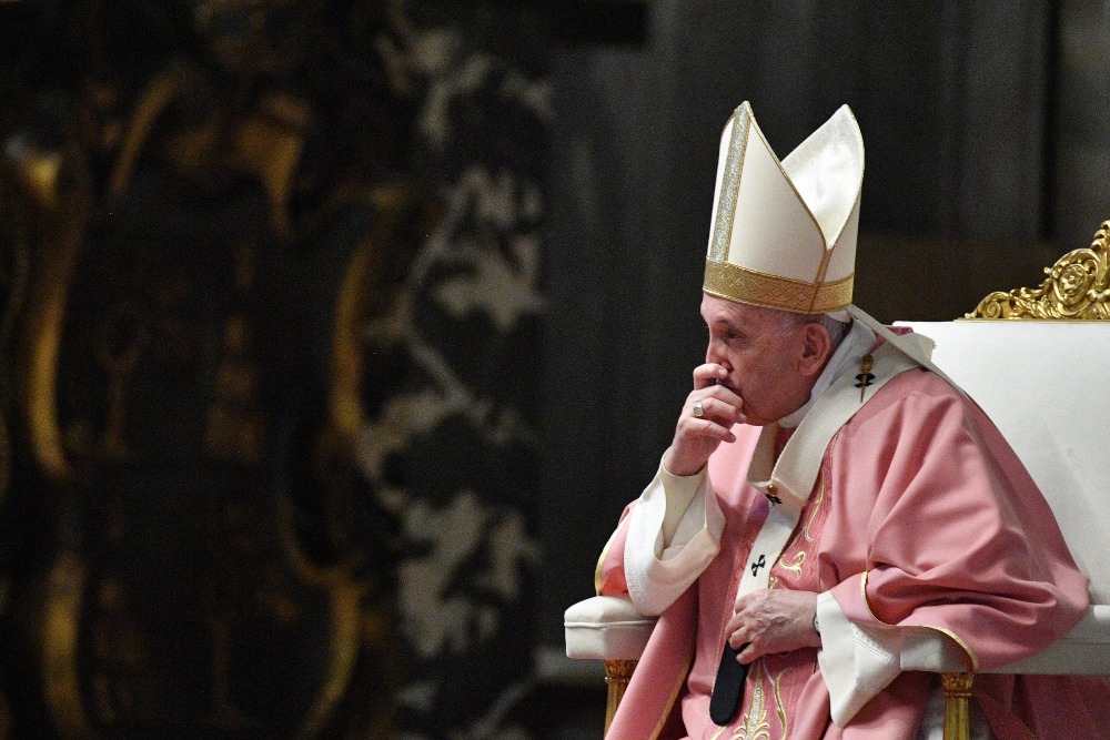 El Vaticano aclara que no puede bendecir las relaciones homosexuales