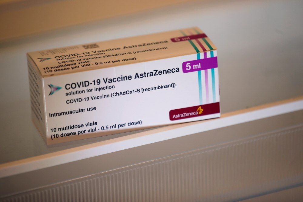 Sanidad investiga la muerte de una mujer en Marbella tras recibir la vacuna de AstraZeneca