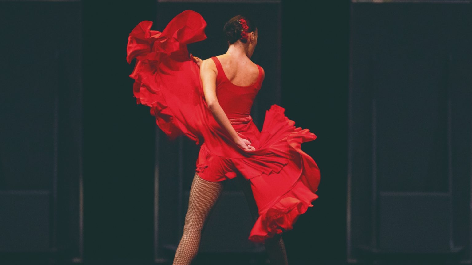 La ‘Carmen’ de Antonio Gades, una leyenda del flamenco y el cine español que regresa a los teatros