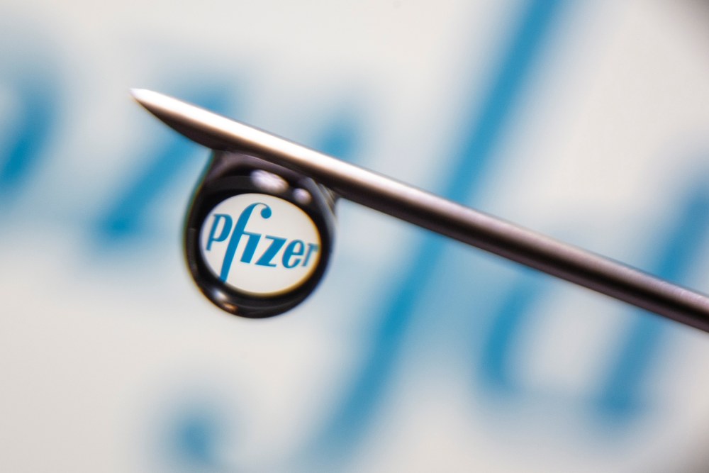 Un investigador del CSIC ‘zanja’ la carrera por las vacunas: «Ha ganado Pfizer»