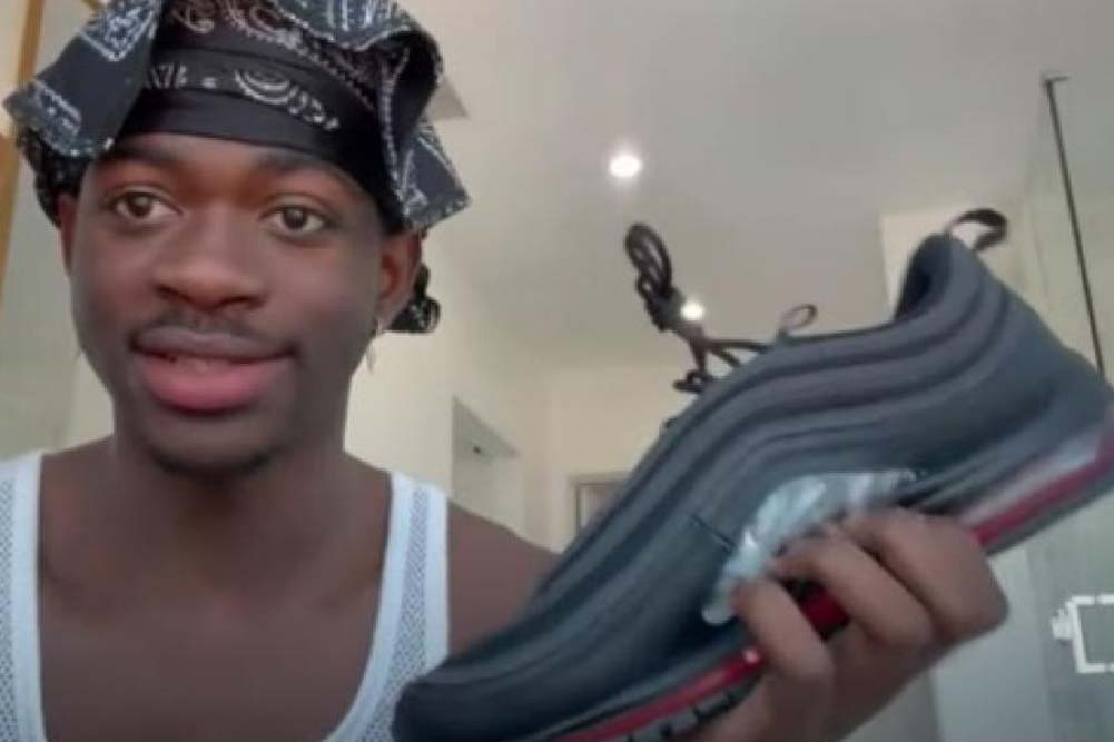 Las polémicas zapatillas que ha diseñado Lil Nas X que contienen sangre humana
