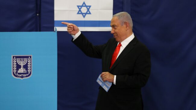 Con casi el 100% de los votos escrutados, Netanyahu sigue sin tener Gobierno