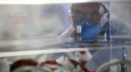 Nace el primer bebé de una madre vacunada con anticuerpos de COVID-19