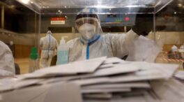 Madrid fija horarios para el voto de mayores y personas con COVID el 4M