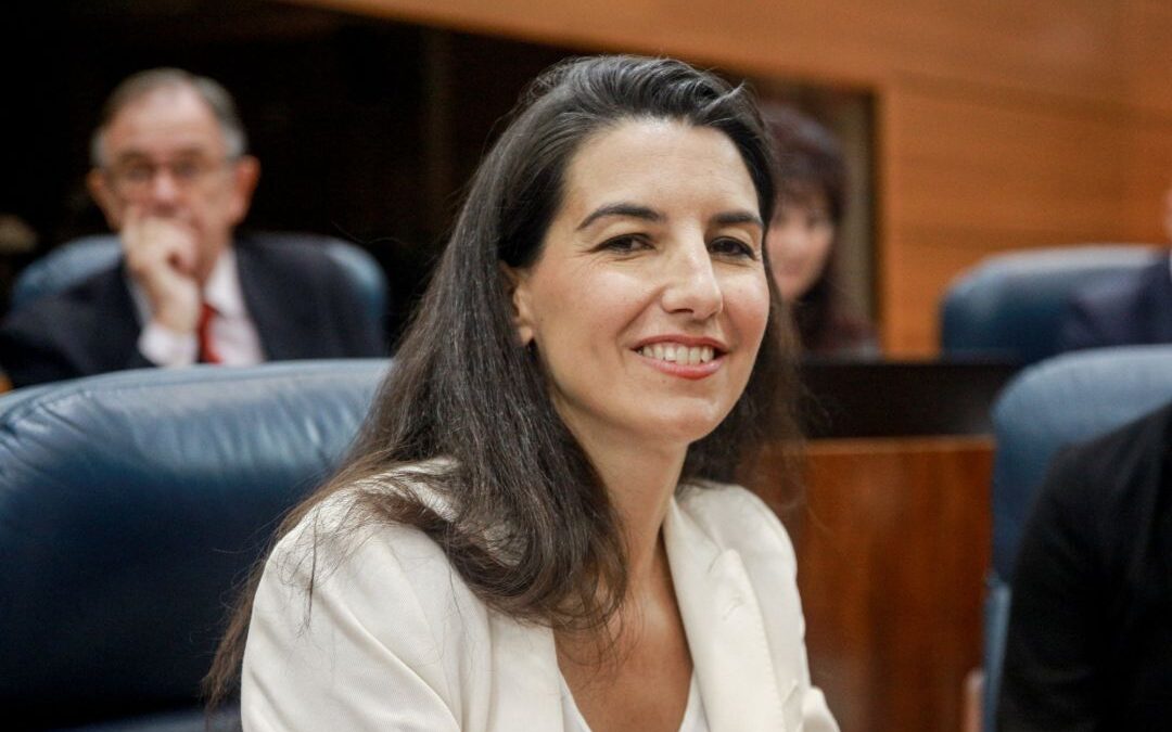 Rocío Monasterio carga contra Sánchez por «utilizar a las mujeres en su beneficio»