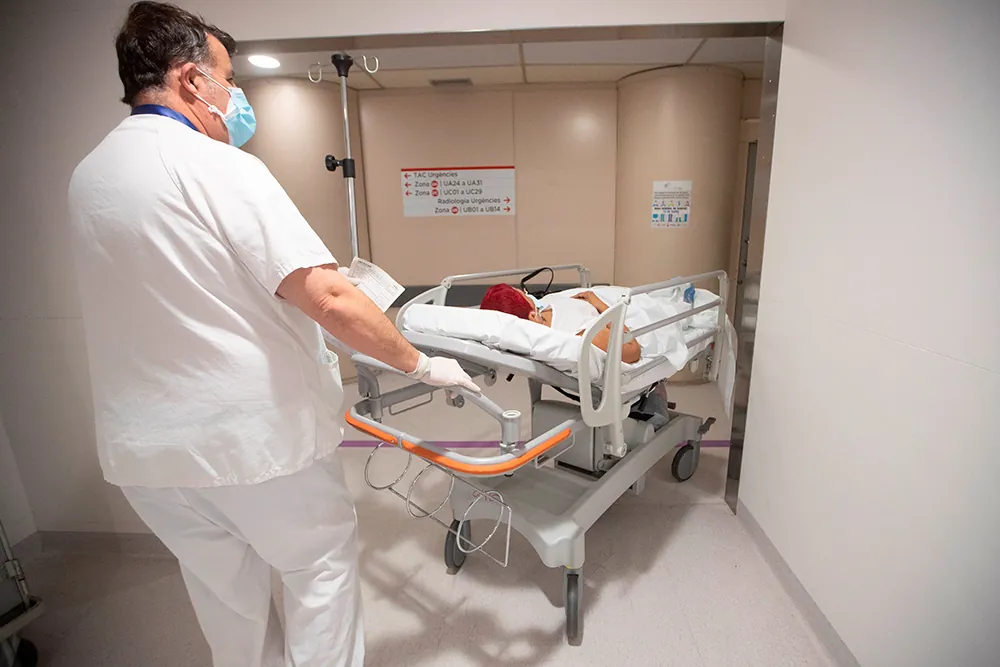 Aumento de casos de coronavirus y de muertes en España: Sanidad notifica 6.092 nuevos contagios