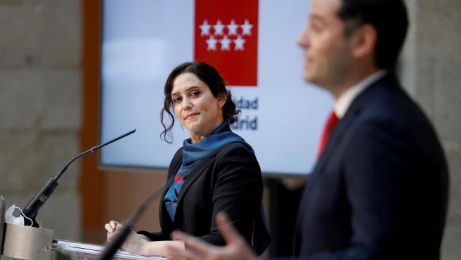 Ayuso le confiesa en directo a Ana Rosa su relación con Ignacio Aguado