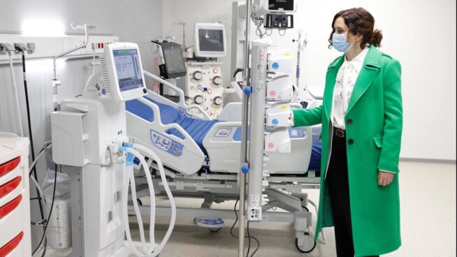 Madrid comenzará a vacunar 24 horas en el Hospital Zendal a partir de la última semana de junio