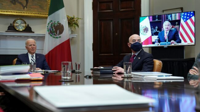 Biden y López Obrador acercan posturas pese a la negativa de la Casa Blanca de compartir vacunas con México