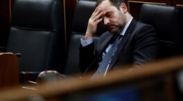 Hernando y Ábalos se enfrentan por el viaje a Canarias del ministro