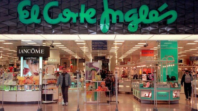 El Corte Inglés acuerda un ERE para 3.292 trabajadores