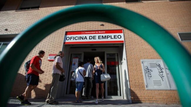 Las regiones españolas vuelven a situarse a la cabeza del desempleo juvenil en la UE: Canarias, Ceuta y Andalucía lideran la lista