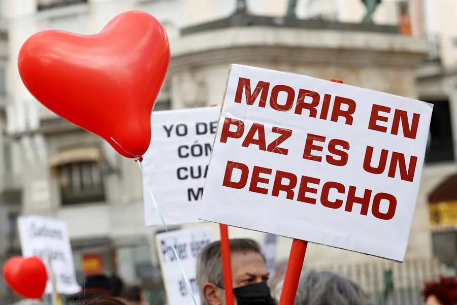 España legaliza la eutanasia
