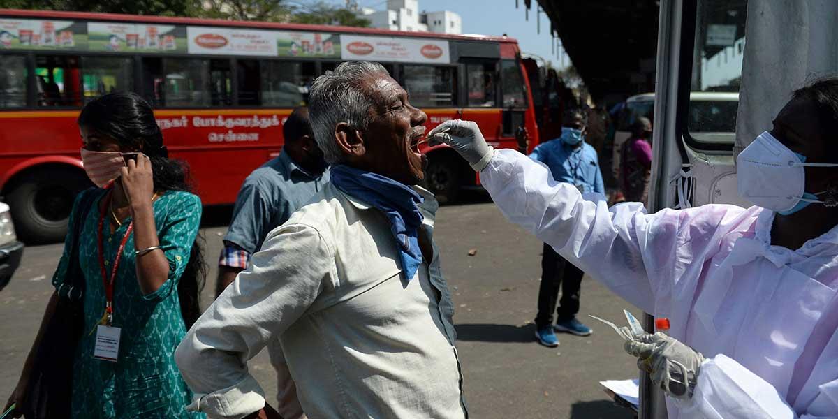 La India supera los 25 millones de casos de coronavirus con récord de muertes, más de 4.300 fallecidos en las últimas 24 horas