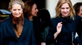 Las infantas Elena y Cristina se vacunaron en Emiratos, según 'El Confidencial'