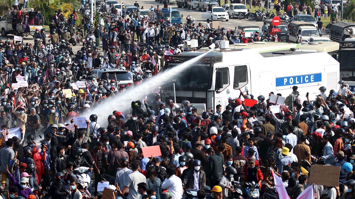 Condena internacional a la violencia policial en Myanmar contra las protestas