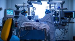 España se sitúa en niveles de riesgo medio por COVID tras bajar la incidencia a 150 casos