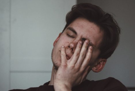 Por qué sentimos fatiga ocular y cómo podemos evitarla
