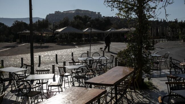 Grecia abrirá los bares el 3 de mayo después de casi medio año cerrados