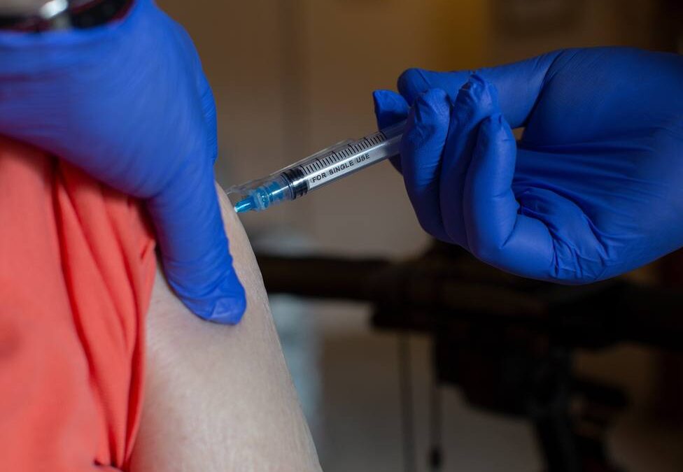 Estados Unidos ampliará la vacunación contra el coronavirus a todos los mayores de 16 años