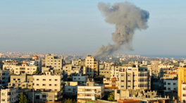 La aviación israelí bombardea objetivos de Hamás en Gaza tras el disparo de un cohete