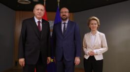 Von der Leyen deja "claro" a Michel que "no permitirá" otro 'Sofagate'