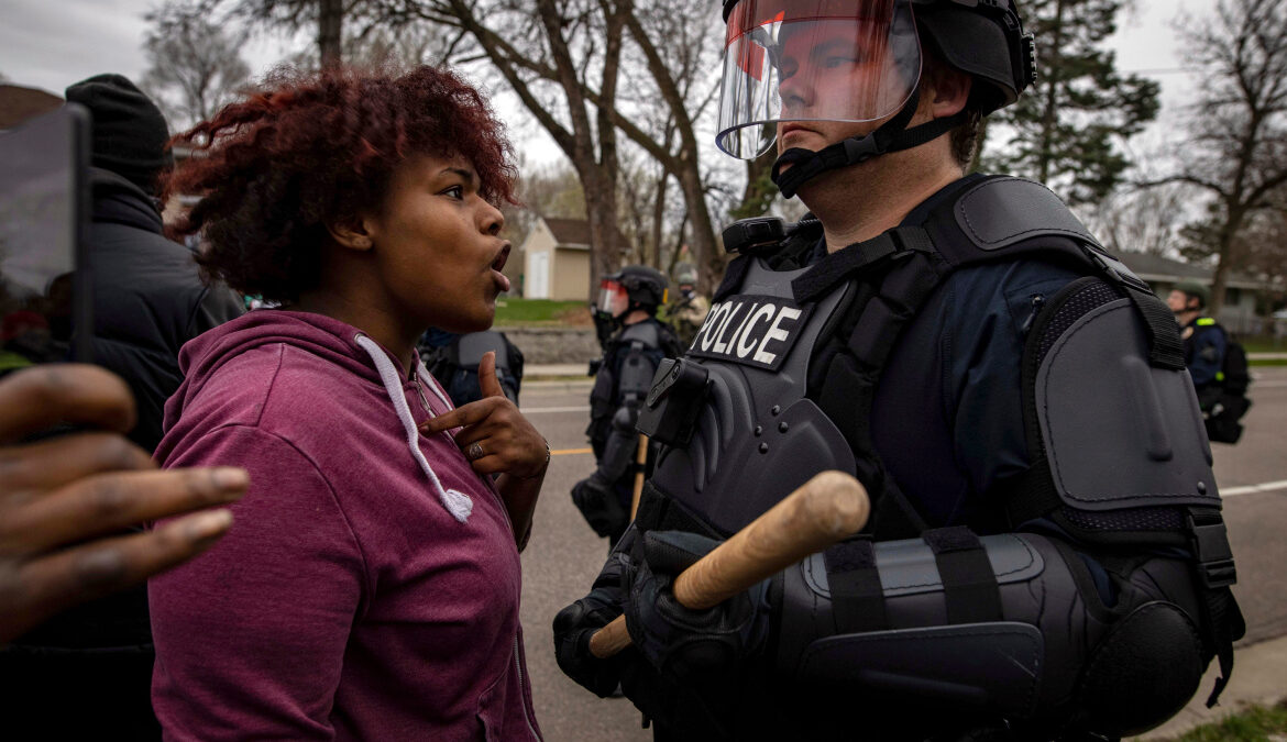 (VÍDEO) La muerte de un afroamericano a manos de la policía desata una oleada de protestas en Minnesota