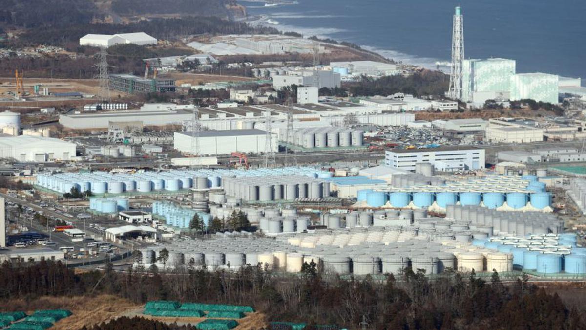 Japón decide verter al Pacífico el agua procesada y  contaminada de la central de Fukushima