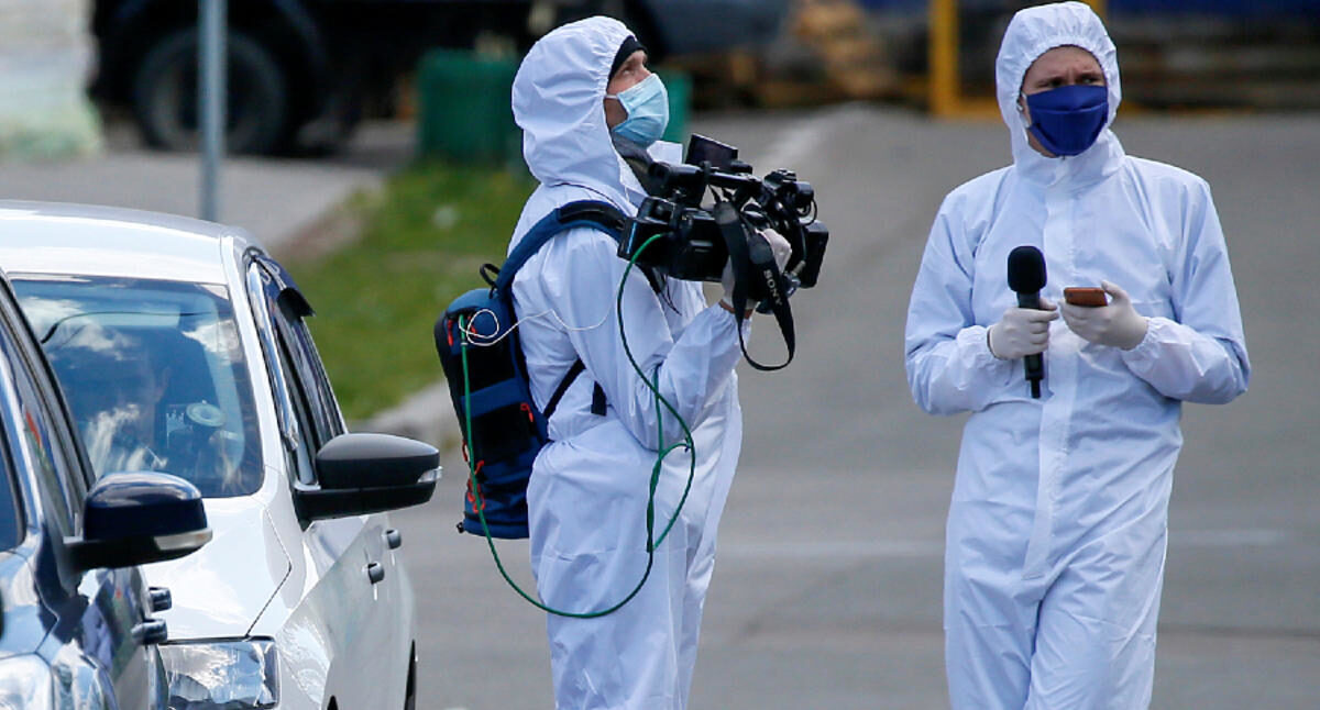 Tres cuartas partes del planeta bloquean la labor de los periodistas durante la pandemia