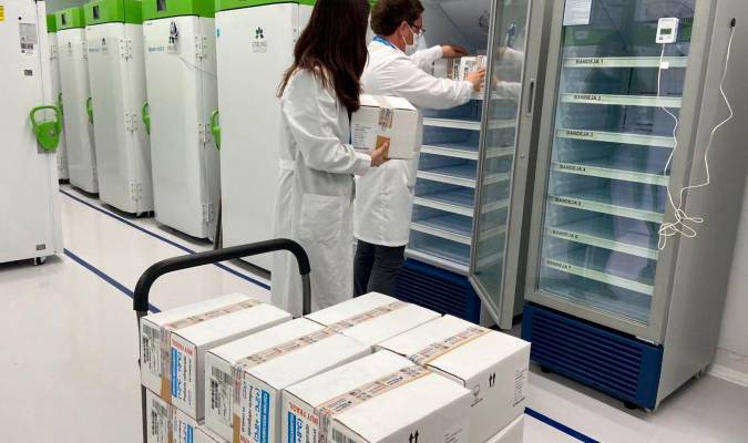 España recibe este lunes 1.200.000 dosis de vacunas de Pfizer