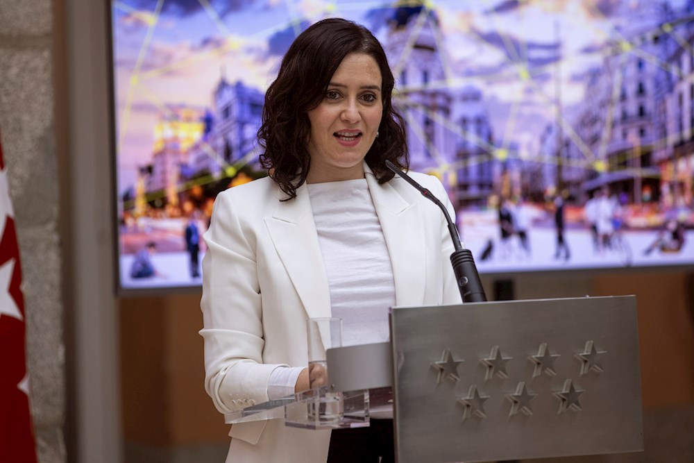Ayuso acusa al PSOE de ser un «refugio de golpistas, batasunos, okupas y bolivarianos»